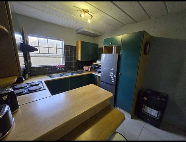 2 BEDROOM PROPERTY TO RENT IN MEYERSDAL